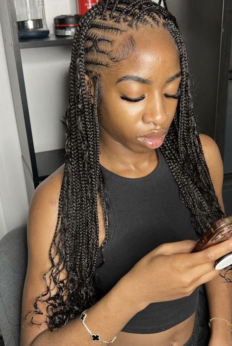 Boho Fulani Flip Over Braids, Flip Fulani Braids Hairstyles, Geometric Fulani Braids, Flip Over Fulani Braids Hairstyles, Flip Over Fulani Braids With Curls, Flip Over Fulani Braids Without Curls, Flip Over Knotless Braids, Flip Over Fulani Braids With Color, Flip Up Fulani Braids