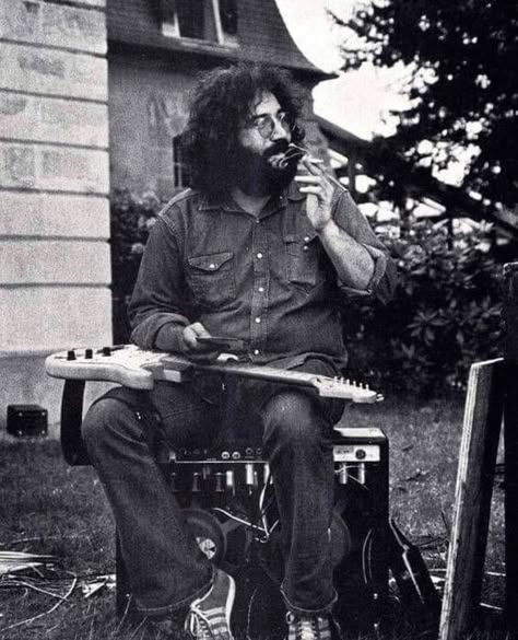 Grateful Dead on Instagram: “Great photo of Jerry I haven’t seen before! #jerrygarcia #gratefuldead #music 📷: @jeanlouisravoux” Mundo Hippie, Grateful Deadhead, Jerry Garcia Band, Woodstock 1969, Nina Hagen, Dead And Company, Jerry Garcia, Music Images, Forever Grateful