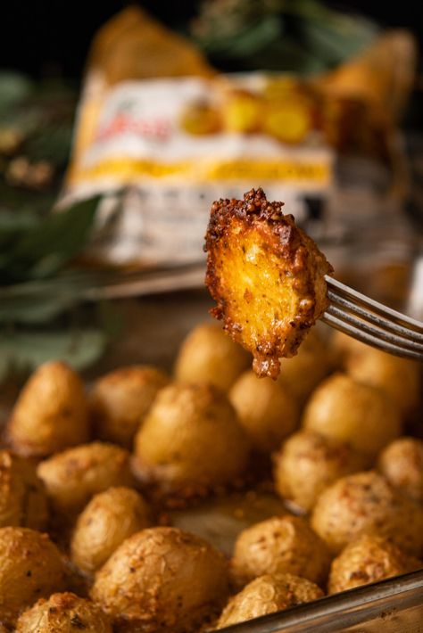 Tik Tok Parmesan Crusted Potatoes, Crusty Parmesan Potatoes, Parmesan Crusted Potatoes Recipe, Dan O Parmesan Crusted Potatoes, Park Crusted Potatoes, Parmesan Crusted Potato, Parmesan Crusted Yukon Gold Potatoes, Parmesan Crusted Potatoes Wedges, Garlic Crusted Potatoes