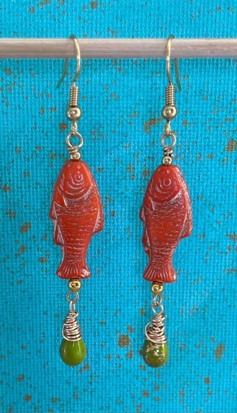 Pull Tab Jewelry, Ocean Jewelry Diy, Fish Clay Earrings, Fish Themed Outfit, Clay Fish Earrings, Fish Gift Ideas, Fish Clothes, Fish Outfit, Fish Items