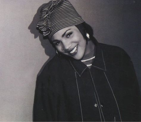 Moni Love Monie Love, Street Beat, Break Dance, Hip Hop Rap, Black Excellence, Black Culture, Black People, Fashion History, Beautiful People