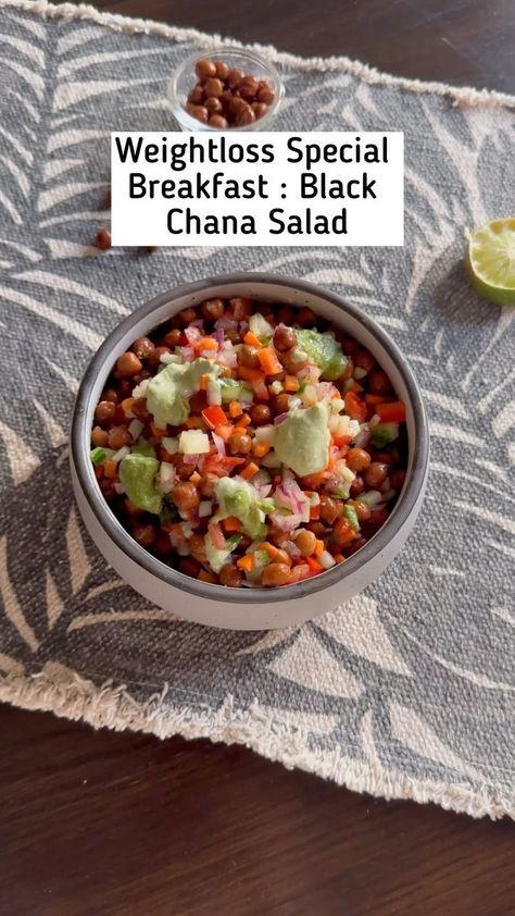 Chana Salad, Pepper Dressing, Kala Namak, Special Breakfast, Low Fat Yogurt, Chopped Carrots, Chaat Masala, Weight Watchers Diet, Healthy Lunch Recipes