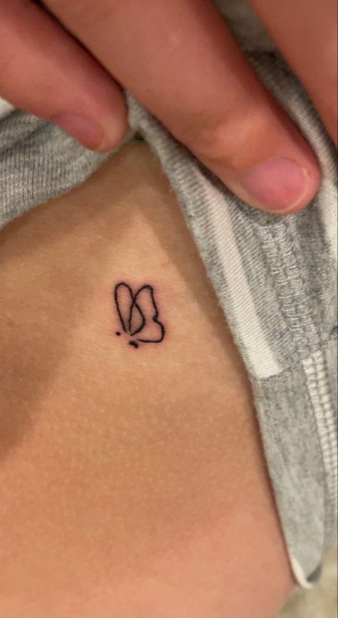 Hip Stick N Poke, Tiny Hideable Tattoos, Itty Bitty Tattoos, Small East Tattoos, Stuck And Poke Ideas, Small Tattoos Easy To Hide, Super Tiny Tattoos, Y2k Small Tattoos, Cute Mini Tats