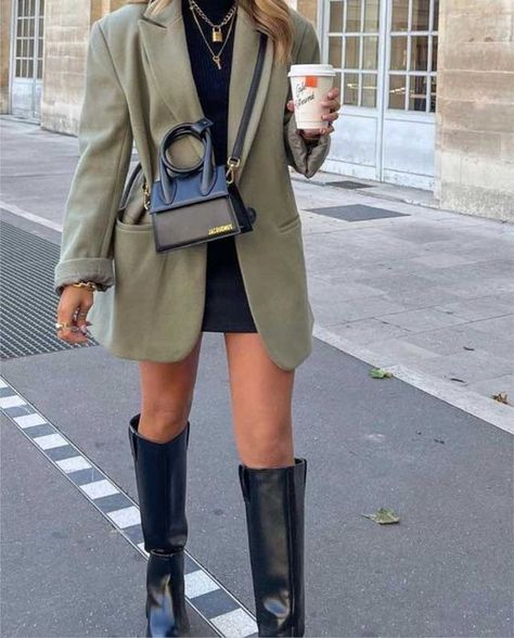 The Ultimate French Girl Style Guide For Classic Women 2023 30s Fashion, Fall 2023 Fashion Trends New York, Paris Fashion Spring 2023, Mommy Chic Outfit Ideas, Night Out Outfit Nashville, Shoes Autumn 2023 Trends, Mid Length Dress Outfit, March Italy Outfits, London Outfit Inspo Summer