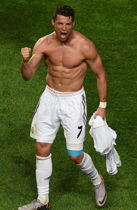 Cristiano Ronaldo shirtless celebration Cristiano Ronaldo Messi, Ronaldo Shirtless, Cristiano Ronaldo Shirtless, Cristiano Ronaldo Real Madrid, Ronaldo Pictures, Ronaldo Real Madrid, Ronaldo Cristiano, Cristiano Ronaldo Cr7, Champions League Final