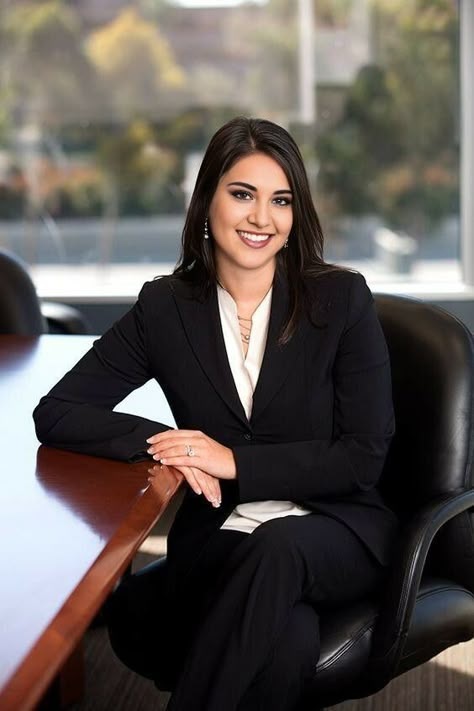 Lawyer Headshots, Corporate Poses, Corporate Headshots Women, Executive Portrait, Corporate Headshot Poses, Corporate Photoshoot, Business Headshots Women, Corporate Shoot, Business Portraits Woman