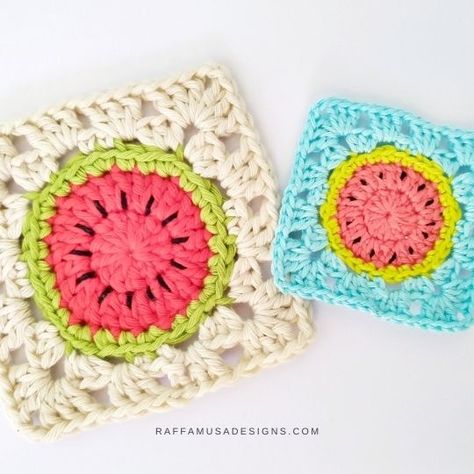 Watermelon Granny Square – Free Crochet Pattern • RaffamusaDesigns Watermelon Granny Square, Raffamusa Designs, Embroidery Floss Projects, Granny Square Free Pattern, Crochet Watermelon, Elegant Food, Granny Square Crochet Patterns Free, Hand Sewing Projects, Crochet Design Pattern