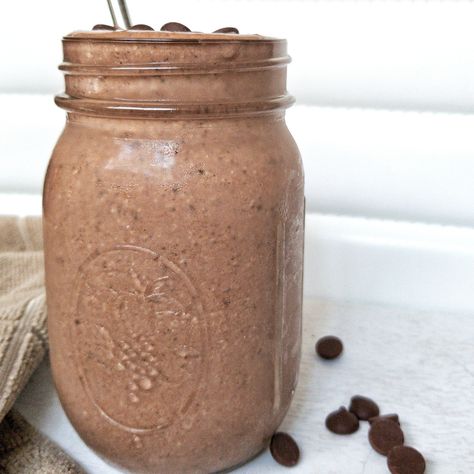 Coffee Banana Smoothie, Cucumber Tea Sandwiches, Chocolate Chia Seed Pudding, Chocolate Peanut Butter Smoothie, Plant Based Recipes Breakfast, Banana Smoothie Bowl, Oat Bran, Lentil Burgers, Peanut Butter Smoothie