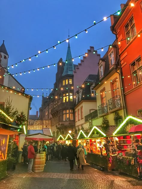 Outdoor Christmas Market, Germany Christmas Market, Christmas Germany, Freiburg Germany, Christmas Markets Germany, Market Aesthetic, Christmas In Germany, Germany Christmas, Market Lighting