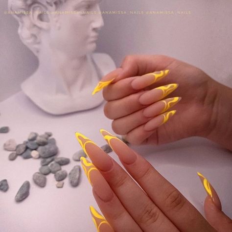 Nails Design 2022, Korean Nails, Classy Acrylic Nails, Yellow Nails, Fire Nails, Funky Nails, Pretty Acrylic Nails, Chic Nails, Dope Nails