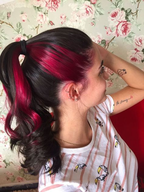 Black And Fuschia Hair, Halo Hair Colors, Red Hair Streaks, Hair Dyed Underneath, Pink Hair Streaks, Short Bleached Hair, Two Color Hair, Black Red Hair, Red Streaks