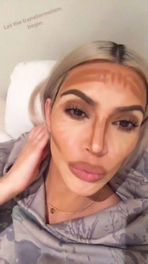 Improbable Trends Kim Kardashian Actually Made Popular - contouring Estilo Kim Kardashian, Kardashian Makeup, Kim Kardashian Makeup, Make Up Tutorials, Beauty Regime, Glam Look, Beauty Kit, Eyeliner Brush, Oily Hair