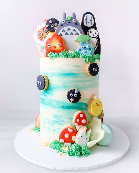 Studio Ghibli Birthday, Ghibli Baby, Ghibli Birthday, Studio Ghibli Party, Totoro Party, Ray Ray, Anime Cake, Creative Baking, Caking It Up