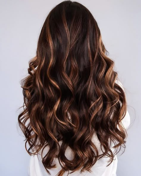 29 Trending Ways To Combine Dark Brown Hair with Caramel Highlights Dark Brown Hair With Caramel Highlights, Dark Brown Hair With Caramel, Caramel Hair Highlights, Brown Hair With Caramel, Caramel Brown Hair, Cinnamon Hair, Brown Hair With Caramel Highlights, Brunette Hair With Highlights, Dark Hair With Highlights