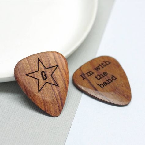 Star Guitar, Guitar Plectrum, Guitar Picks Personalized, Luxury Gifts For Women, Wooden Guitar, Bass Guitarist, Guitar Gifts, Great Anniversary Gifts, Round Locket