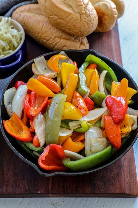 Sweet Peppers For Italian Beef, Smoked Bell Peppers, Smoked Peppers In Smoker, Smoker Sides, Smoked Peppers, Chicago Recipes, Chicago Italian Beef, Italian Beef Sandwich, Sweet Pepper Recipes