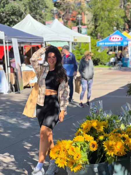 Fall Farmer’s Market inspo 🍁🎃 Casual Outfit Fall, Farmers Market Outfit, Market Outfit, Outfit Fall, Cooking Show, Farmer's Market, Casual Fall Outfits, Bike Shorts, Farmers Market