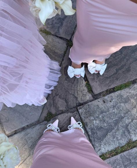 Wedding Vibes Aesthetic, Wedding Bridesmaid Dresses Pink, Bridesmaids Aesthetic, Pink Wedding Details, Wag Dr, Birthday Things, Wedding Diary, Como Wedding, Lake Como Wedding