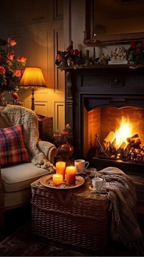 Tea And Flowers, Cosy Fireplace, Log Cabin Living, Unique Holiday Decor, Fall Bedding, Cottage Style Decor, Hearth Room, Christmas Interiors, English Design