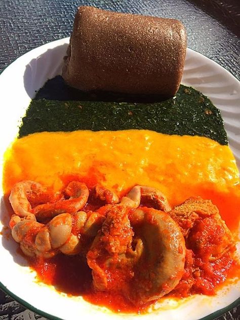 Amala Gbegiri And Ewedu, Gbegiri Soup, Nigeria Food, African Recipes Nigerian Food, Native Foods, Nigerian Recipes, African Cooking, Deli Food, Nigerian Food