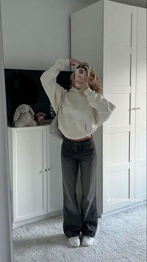 Fall Aesthetic Outfit, Sixth Form Outfits, Looks Pinterest, Skandinavian Fashion, Uni Outfits, Outfit Inspo Casual, Looks Party, Cute Lazy Day Outfits, Neue Outfits