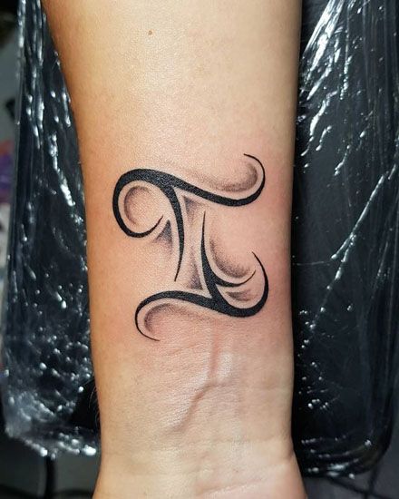 Gemini Tattoo Ideas, Gemini Sign Tattoo, Tattoo Homme, Gemini Zodiac Tattoos, Best Neck Tattoos, Gemini Tattoo Designs, Twin Tattoos, Tattoos Infinity, Gemini Tattoo