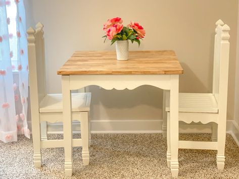 Painted Kids Table, Paint Kids Table, Kids Furniture Makeover, Kids Dining Table, Diy Kids Table, Countertop Makeover, Bed Makeover, Small Playroom, Vintage Kids Room