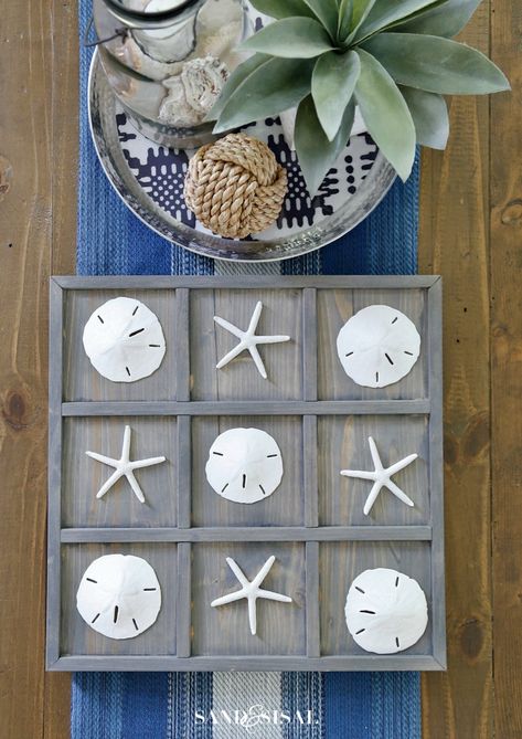 DIY Coastal Tic-Tac-Toe with Starfish and Sand Dollars Sanddollar Crafts, Sand Dollars, I Need Vitamin Sea, Diy Beach Decor, Stella Marina, Art Coquillage, Beachy Decor, Beach Diy, Beach Crafts