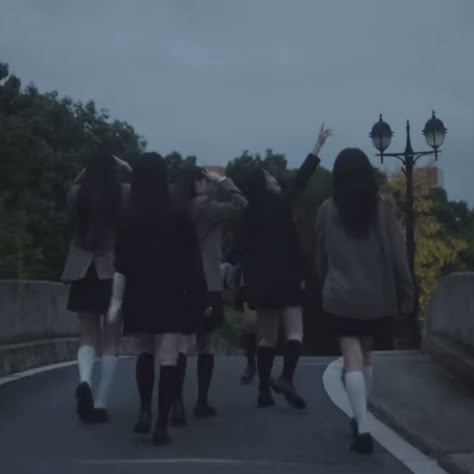 Adolescence Aesthetic, Newjeans Ditto Mv, Ditto Mv, Newjeans Ditto, Nostalgia Aesthetic, New Jeans Style, Japan Aesthetic, Cinematic Photography, Film Aesthetic