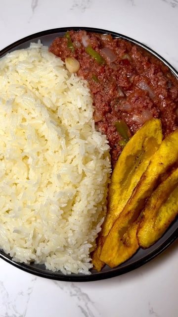 Bully Beef, African Recipes Nigerian Food, Jamaica Food, Corn Beef, Soul Food Dinner, Nigerian Food, Beef And Rice, Delicacy Food, Island Food