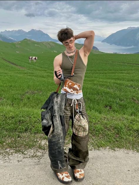 #outfit Boy In Crop Top, Cow Print Shoes, Marlon Noah, Men Crop Top, Cow Print Bag, Crop Top Men, Tank Top Outfit, Spring Outfits Men, Tank Top Outfits