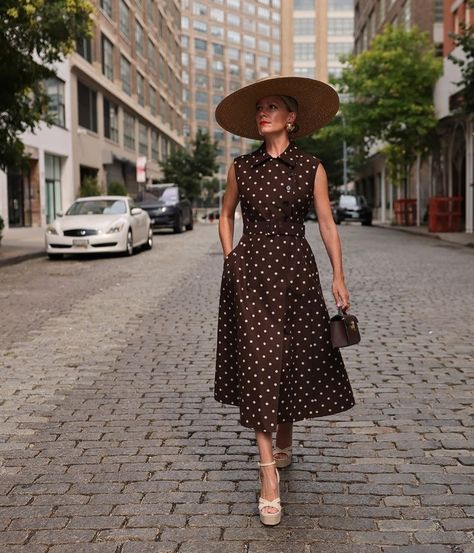 Polka Dot Outfit, Brown Polka Dot Dress, Dot Outfit, Blair Eadie, Old Money Fashion, Polka Dots Outfit, Atlantic Pacific, Money Fashion, Evening Style