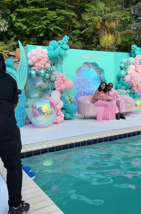 Gender Reveal Ocean Theme, Mermaid Theme Baby Shower Ideas, Little Mermaid Baby Shower Ideas, Mermaid Maternity Shoot, Mermaid Or Pirate Gender Reveal Decor, Mermaid Baby Shower Ideas, Girl Babyshower Ideas Black People, Mermaid Babyshower, Imprimibles Paw Patrol