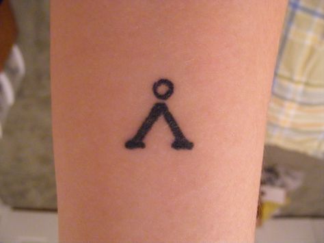 Stargate tat. Stargate Tattoo, Gate Tattoo, Star Trek Tattoo, Glyph Tattoo, Star Gate, Triangle Tattoos, Celebrity Tattoos, Stargate, Get A Tattoo