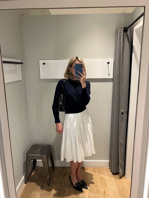 19 Gap, J.Crew, and Banana Republic Finds I Tried and Loved | Who What Wear Midi Length Skirt Outfit, Denim Skirt Fashion, Statement Skirt, J Crew Style, Black Denim Skirt, Outfit Formulas, Short Denim Skirt, Black Slip Dress, Maxi Coat