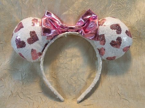 Pink Bow Mickey Mouse 2020 Minnie Ears White Heart Sequin Headband Disney Parks Sequin Headband, Minnie Ears, White Heart, Disney Stuff, Pink Bow, Disney Parks, Walt Disney, Ebay Store, Sequin