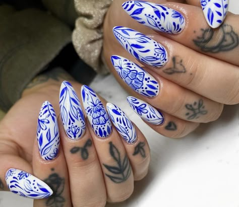 Porcelain Nails, Paisley Nails, Paisley Nail Art, Gel Art, You Sure, Cool Nail Designs, Dope Nails, Diy Makeup, Crystal Grid