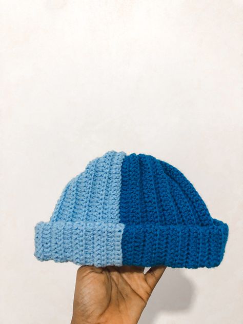 Two Tone Beanie, Beanie Crochet, Crochet Beanie, Crochet Ideas, Crochet Projects, Two Tone, Yarn, Crochet, Quick Saves