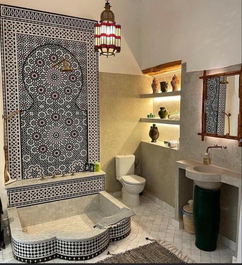 Arab Bathroom, Arab House, Arabic Style, Modern Moroccan, Style Bathroom, Apartment Decor Inspiration, House Bathroom, House Goals, Bathroom Styling