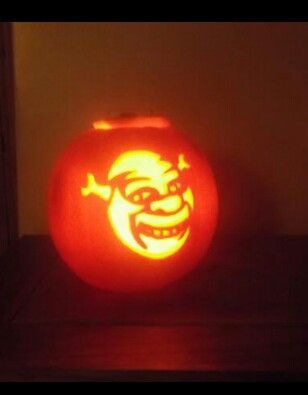 Shrek Pumpkin Pumpkin Carving Ideas Shrek, Shrek Pumpkin Carving, Shrek Pumpkin, Funny Pumpkin Carvings, Cute Pumpkin Carving, Halloween Party Decor Diy, Pumpkin Carving Designs, Pumpkin Carving Ideas, Halloween Pumpkin Designs