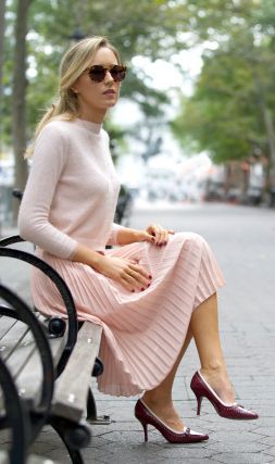 Eco-friendly dresses, tops, bottoms, jumpers, outerwear & new wedding collection. Pastel Classy Outfit, Pale Pink Dress Outfit, Spectator Pumps, Classy Cubicle, Pink Fall, Pleated Skirts, Sweater Crop, Pink Pastel, Shortening