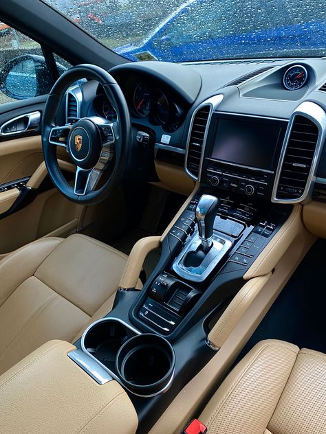 Porche Cayenne Interior, Porsche Cayenne Coupe Interior, Inside Porche Car, Porche Cayenne Aesthetic, Porche Cayenne 2024, Porches Cayenne, Porsche Suv Interior, Porsche Inside, Porsche Cayenne Aesthetic