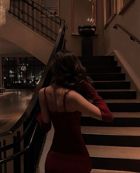 Woman In Red Aesthetic, Black Red Dress Outfit, Dark Red Dresses Aesthetic, Red Aesthetic Old Money, Rich Mysterious Aesthetic, Red Model Aesthetic, Dark Red Rich Aesthetic, Subtle Wealth Aesthetic, Red Glamour Aesthetic