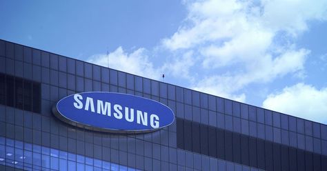 Samsung Brings Vernacular Touch To Strengthen India Presence The company has even revamped the Galaxy Apps store and is now focused on making search and navigation seamlessly possible in vernacular languages.  Samsung Indus OS Samsung Store, Samsung Electronics, Samsung Mobile, Door Repair, Bitcoin Mining, News Website, Tech News, New Technology, Xbox One