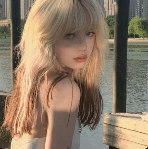 Medium Long Haircuts, Dye My Hair, Hair Inspiration Color, Hair Inspo Color, Dream Hair, Long Hair Cuts, Aesthetic Hair, Hairstyles Haircuts, Pretty Hairstyles