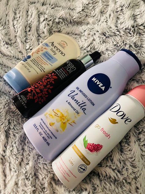 Dove Moisturizer Cream, Dove Moisturizer, Hygiene Essentials, Dove Cream, Facial Tips, Body Glow, Face Skin Care Routine, Fragrances Perfume Woman, Basic Skin Care Routine