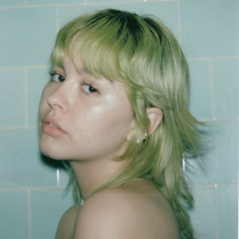 ernie (@enyaumanzor) • Instagram photos and videos Enya Umanzor, Mullet Hairstyle, Girl Short Hair, Grow Out, Green Hair, Hair Looks, Hair Goals, New Hair, Hair Inspo