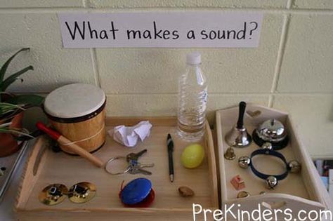 What Makes Sound?  ≈ ≈ For more inspiring pins: http://pinterest.com/kinderooacademy/auditory-play/ Teaching Sound, 5 Senses Activities, Sound Activities, Pre-k Science, Senses Preschool, Sound Science, Kindergarten Music, Senses Activities, Preschool Science Activities