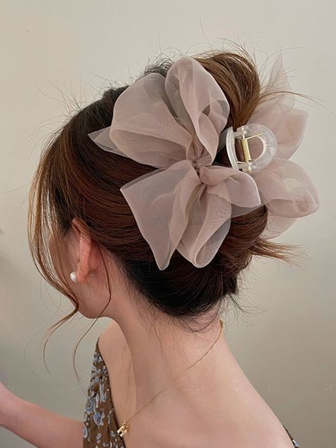 Bow Decor Hair ClawI discovered amazing products on SHEIN.com, come check them out! Elegance Hair, Geometric Hair Clip, Mesh Bows, Hair Grips, Vintage Hair Accessories, Hair Accessories Clips, Hair Claw Clip, Hair Accessories Gift, Hair Clips Girls