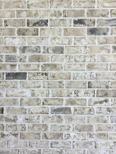 Brookhaven is a favorite in our Classic Collection. All of our brick is sure to enhance any building project. In addition to being versatile our Classic Collection provide memorable results, utilizing their unique range of textures and characteristics to make your structure truly one of a kind because our brick comes in a wide array of colors including reds, browns, earth-tones, and pinks. Light Brick House Exterior, Farmhouse Brick, Grey Brick Houses, White Bricks, Cement Work, Brick Companies, Lake Houses Exterior, White Wash Brick, Light Brick